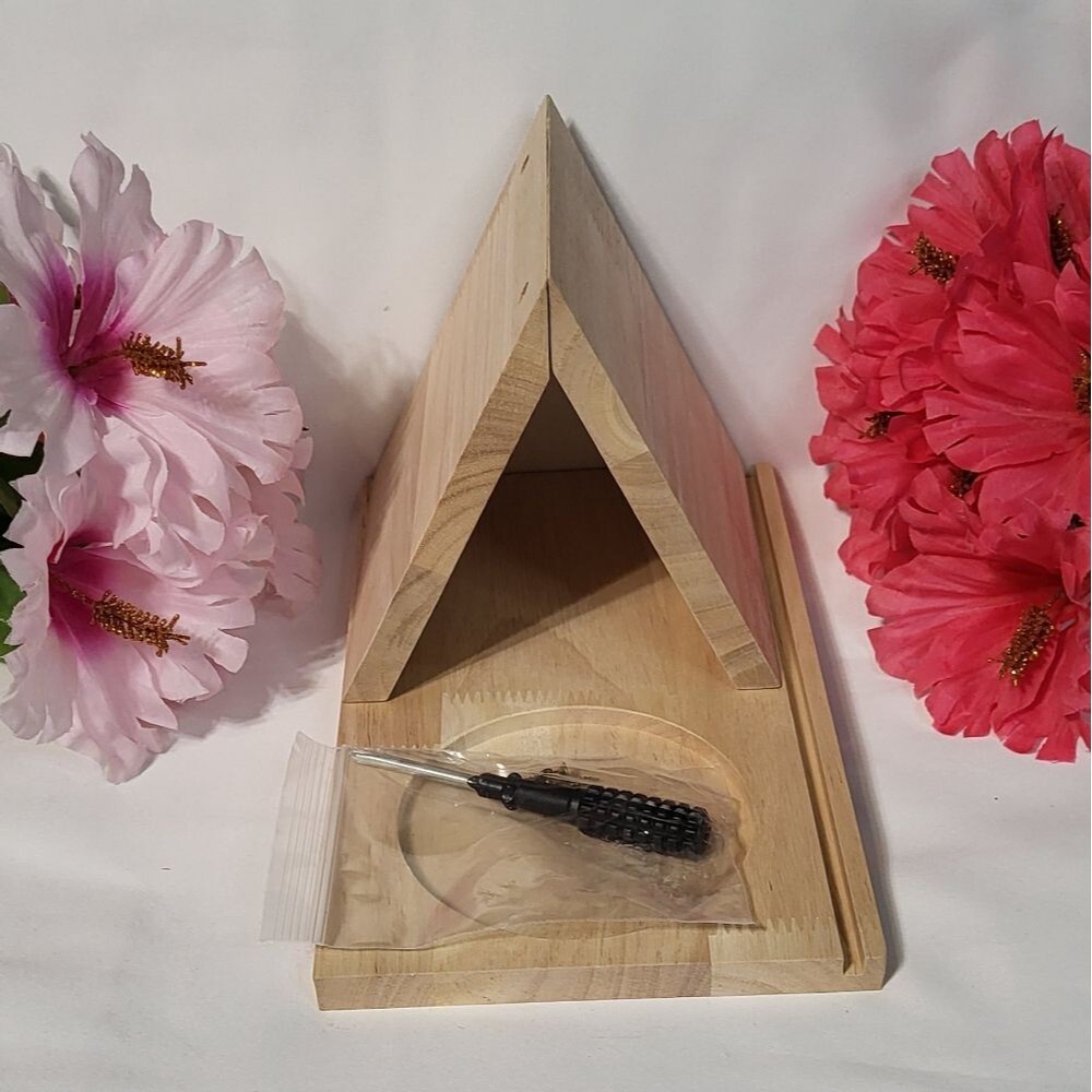 Wooden Solid Oak 2-n-1 NIB Triangle Mini Bookshelf/Coaster 9.25" (L) X 5.5" (W) - Picture 5 of 6